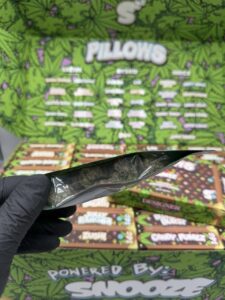 SNOOZ PILLOWS FLOWER DESIGNER EDITION