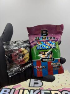 blinkers flip triple snack 2g disposable